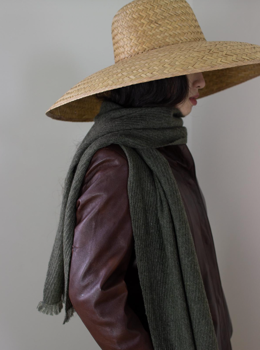 Oats & Rice Traveller Plain Cashmere Scarf in Green Moss