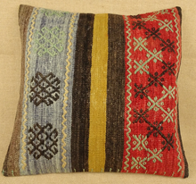 Load image into Gallery viewer, Jamie Kilim
